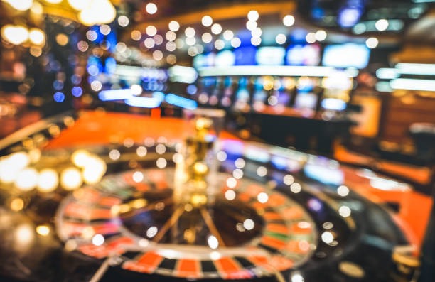 kera303 live-dealer blackjack and football betting interface on smartphone